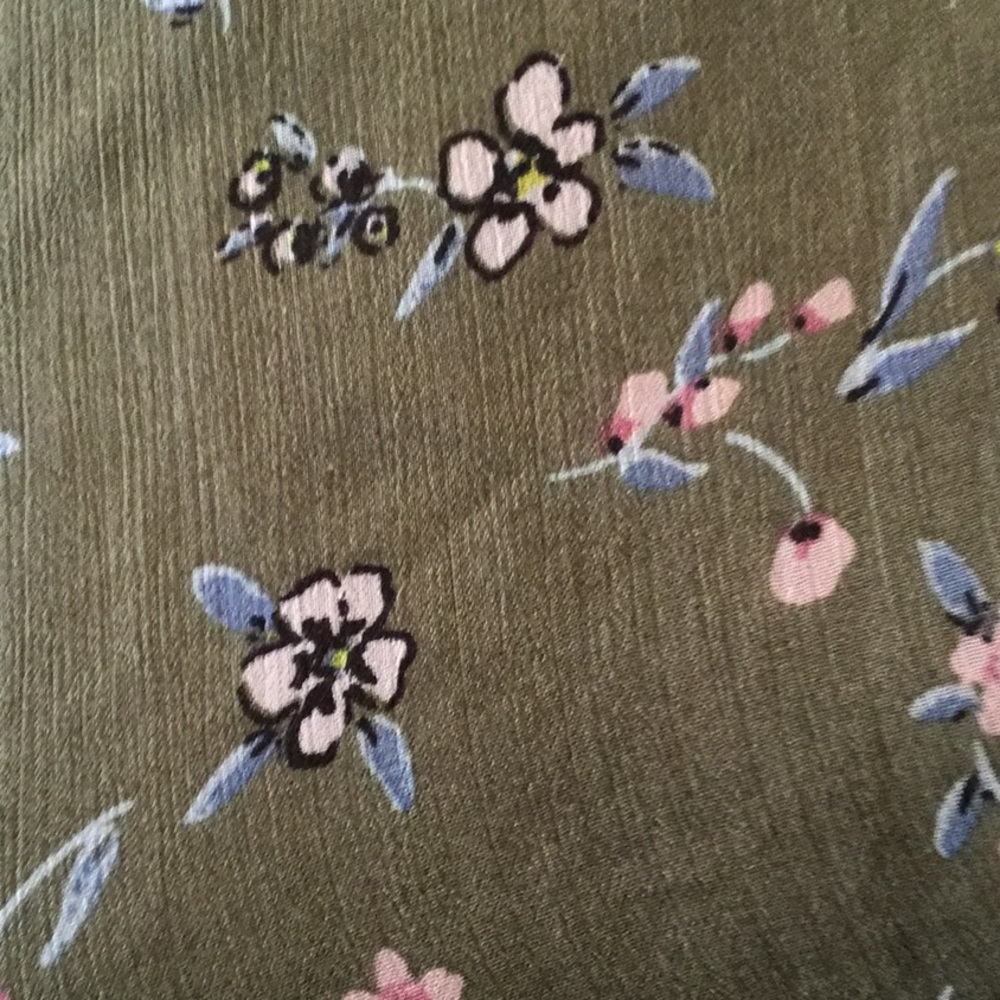 Blouse - Picture 2 of 4